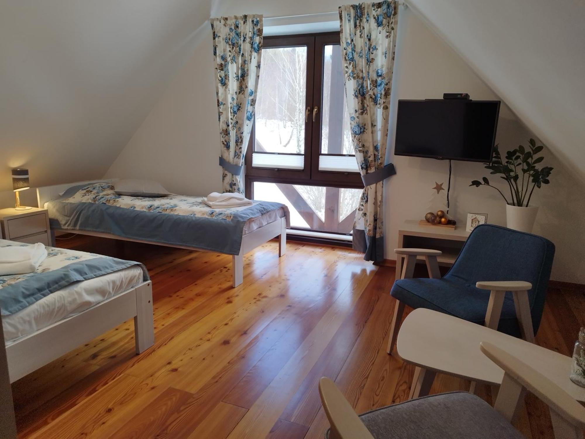 Apartamety I Pokoje Goscinne Na Jaskolczej Świeradów-Zdrój Exteriör bild