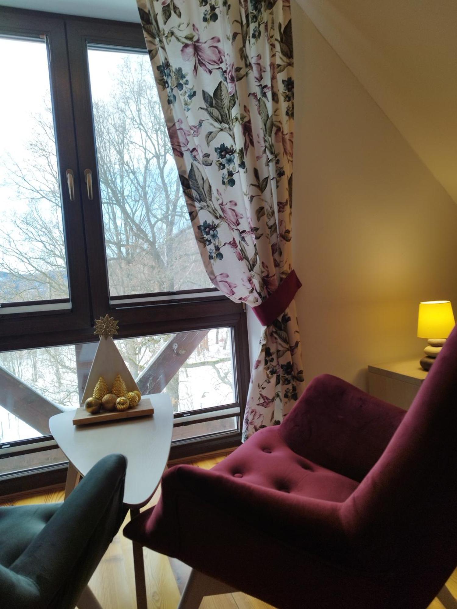 Apartamety I Pokoje Goscinne Na Jaskolczej Świeradów-Zdrój Exteriör bild
