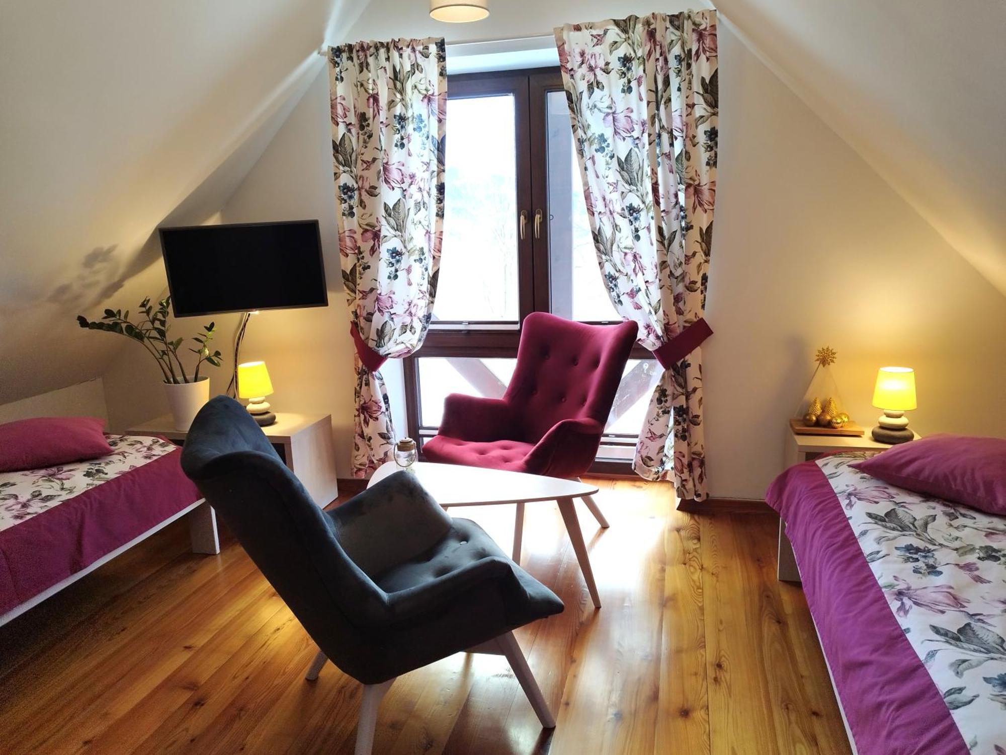 Apartamety I Pokoje Goscinne Na Jaskolczej Świeradów-Zdrój Exteriör bild