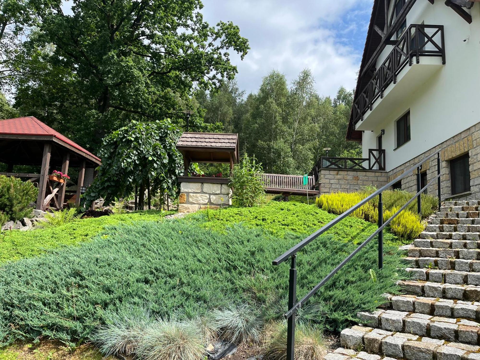 Apartamety I Pokoje Goscinne Na Jaskolczej Świeradów-Zdrój Exteriör bild
